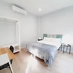 Vega By Gaiarooms Apartament Salamanka