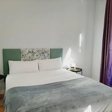 Vega By Gaiarooms Apartment Salamanca